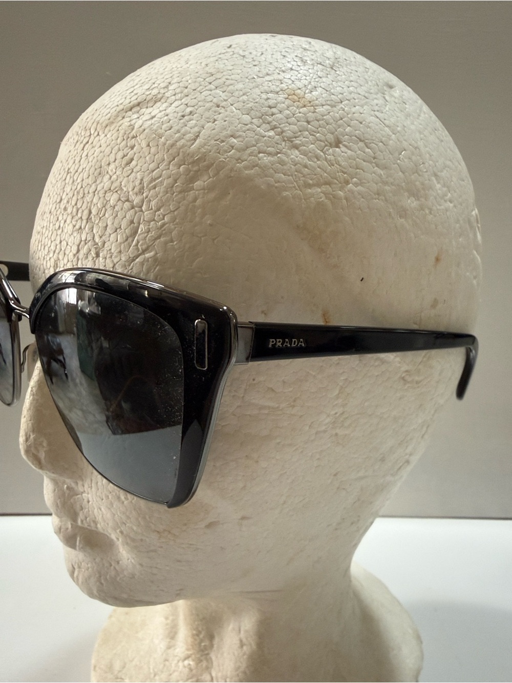 Prada Black Oversized Cat-Eye Sunglasses 🕶️ SPR 56T 57016 1AB-5LO 140 3N